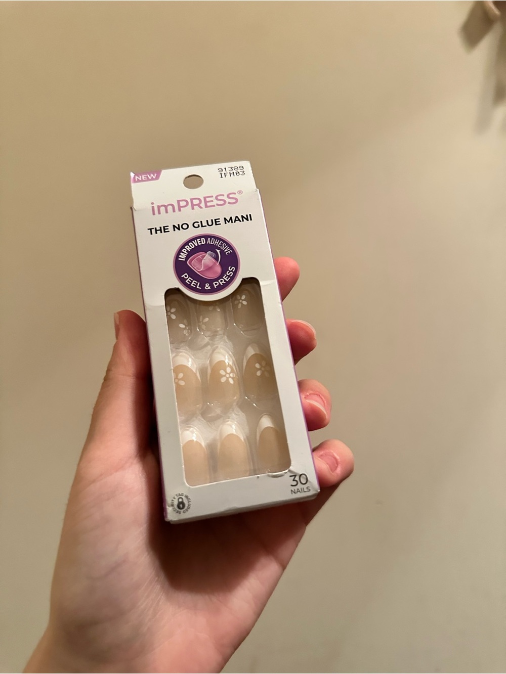 imPRESS Beige Press-On Nails with White Floral Accents